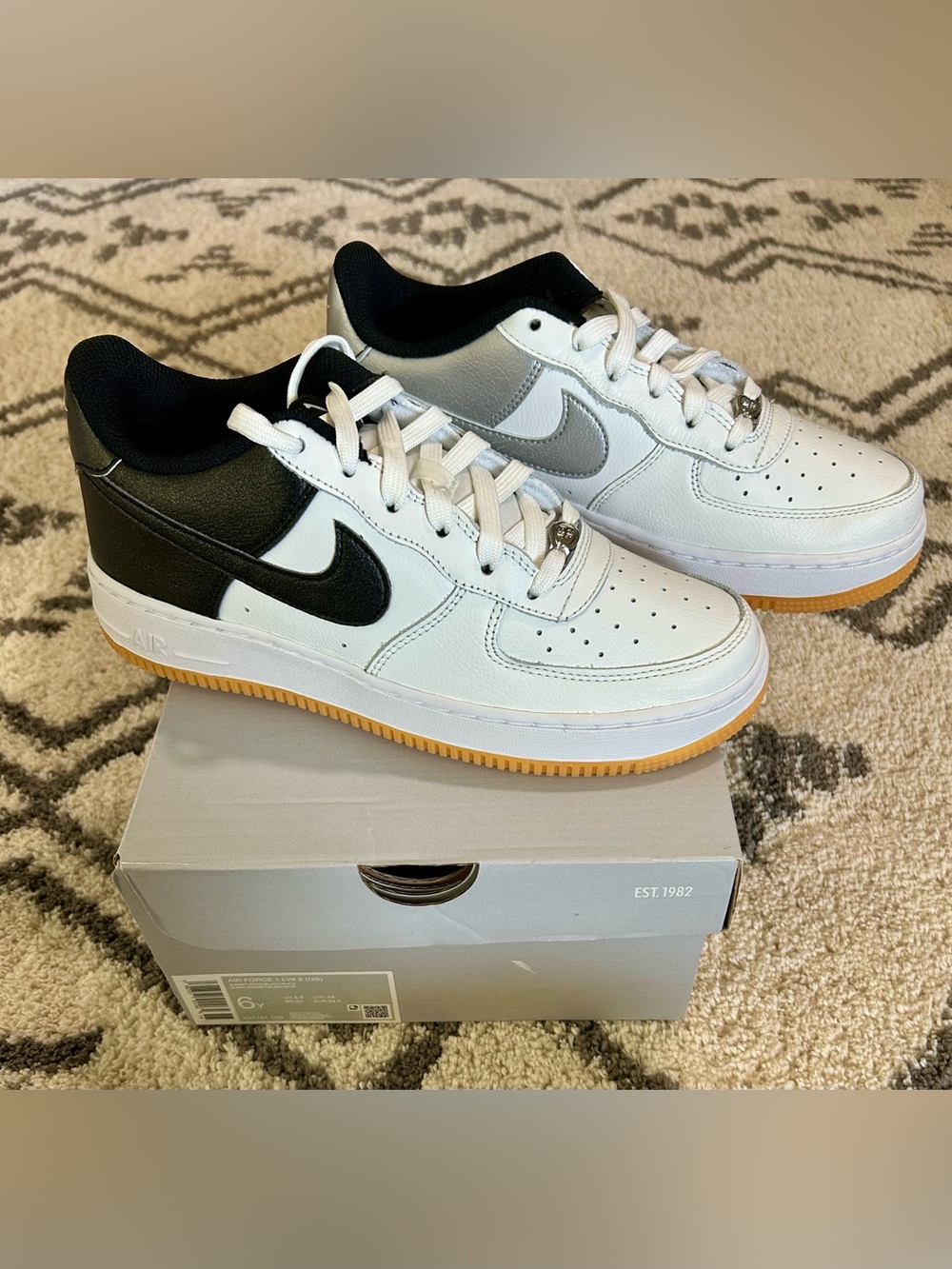 Nike Kids White, Black and Gray Low-Top Sneakers with Gum Sole